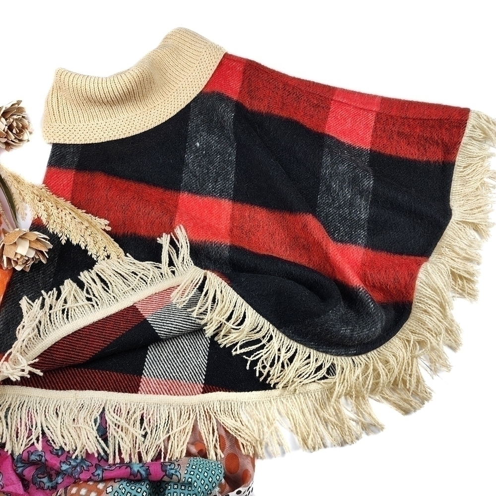 Wool Blend Red Black Plaid Poncho Onesize